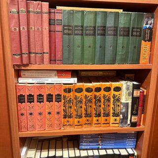 Логотип @literaturomania - Литературомания