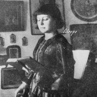 Логотип @litrope - верёвка из виноградной лозы.