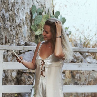 Логотип @little_alise_vintage - Екатерина Сироткина @little_alise