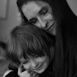 Логотип @litviko_love - Tyt_happy