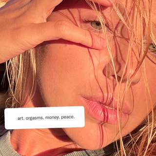 Логотип @livesecretsex - Настя про близость