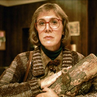 Логотип @livewithmom - Живу с мамой