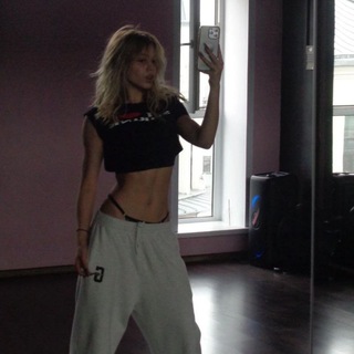 Логотип @lixsurg - 𓆩 базы от наси . 🧛🩸 𓆪