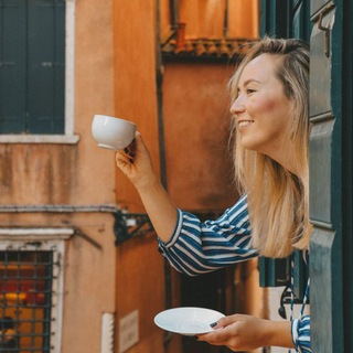 Логотип @lizabizzaro - Lizabizzaro_italia