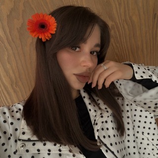 Логотип @lizavetaromenskaya - LIZAROM