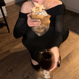 Логотип @lizhipizdy - #лизаживА