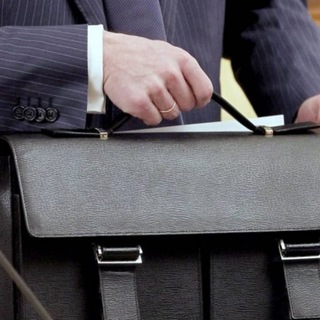 Логотип @ljudi_s_portfeljami - Люди с портфелями