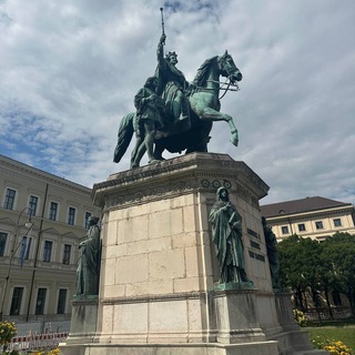 Логотип @ll5868998 - 德国素材