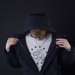 Логотип @llovemebey - lovemebey