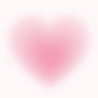 Логотип @llovestrrrr - я люблю