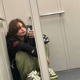 Логотип @lmxlivv - lmxliv варюша 🩸