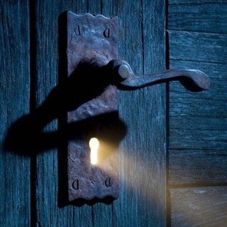 Логотип @lockedroom - Запертая комната | Детективные НРИ