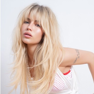 Логотип @lolyasnamess - суперсили