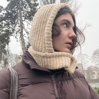 Логотип @lolyasvet - la flûte