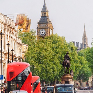 Логотип @london_1aa - Свои в Лондоне