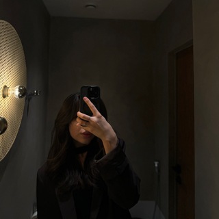 Логотип @look_insideee - K