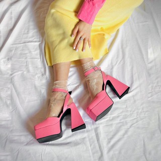 Логотип @look_myday - Туфли с носками