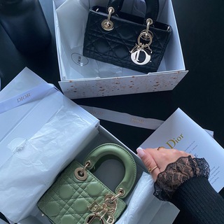 Логотип @lookmbhh - Lookmbh et ses girls 💕