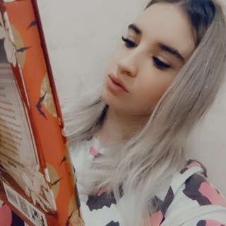 Логотип @lopatina_reads - Lopatina_reads
