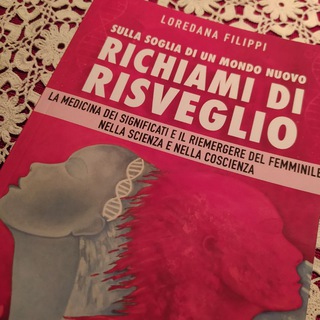 Логотип @loredanafilippi - Sulla Soglia. Richiami di Risveglio 💙🌈