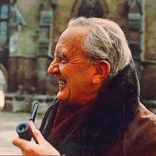 Логотип @lotr_meme - Мемы Средиземья l Властелин Колец