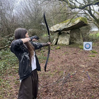 Логотип @louisemck - Louise McKenna(c)