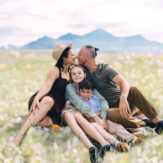 Логотип @lovdanz - Люба & Дан | GDETONAMORE 🌊