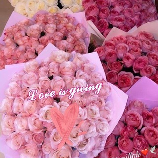 Логотип @love_is_giving - 💘𝓛𝓸𝓿𝓮 𝓲𝓼 𝓰𝓲𝓿𝓲𝓷𝓰 💘