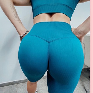 Логотип @loveandass - Активные Кошки