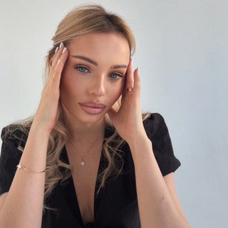 Логотип @loveemi30 - Твоя подружка ТАРОЛОГ