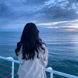 Логотип @lovegrowup - love & grow yourself