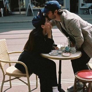 Логотип @lovemuzzle - Your world'🌏