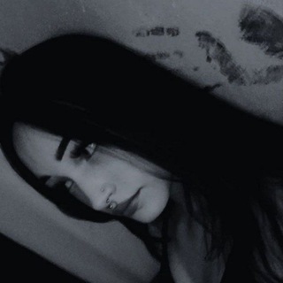 Логотип @loves_eto - люблю