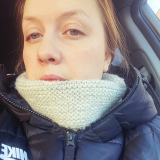 Логотип @lovevisby - lovevisby