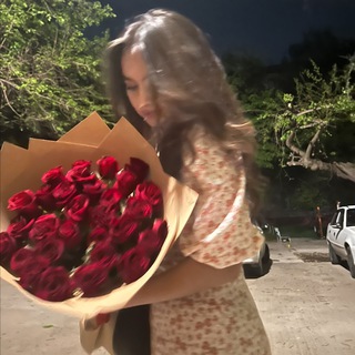 Логотип @loveyoueverything - 𝓥𝓸𝓵𝓷𝓪 🌊