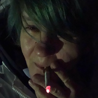 Логотип @lovez_knig - Ловец книг