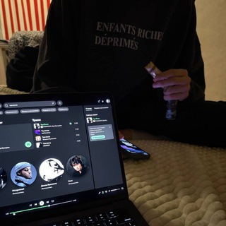 Логотип @lovfeegod - lovfee~<<
