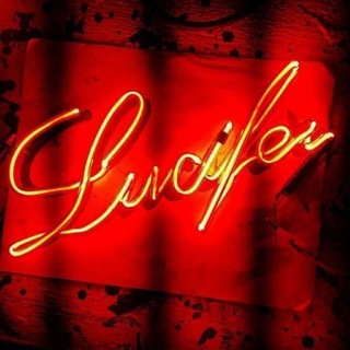 Логотип @luciferchaat - Lucifer Chat