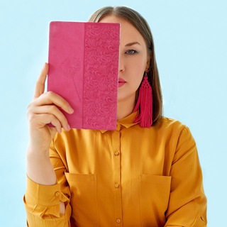 Логотип @lugovskaya_a - ОБЗОРЫ_рекламных подач у блогеров|Юлия Луговская