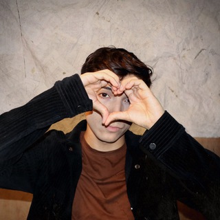 Логотип @luispaperleo - LUIS LEONARDO