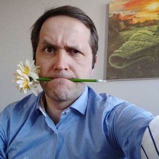 Логотип @lukiyanov - Поднявшиеся листья
