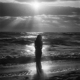 Логотип @luna_soull - 𝑌𝑜𝑢𝑟 𝑀𝑜𝑜𝑛𝑙𝑖𝑔ℎ𝑡