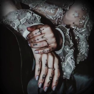 Логотип @lunectre - 𝐋𝐮𝐧𝐞̄𝐜𝐭𝐫𝐞 | DOVE'S DAY!