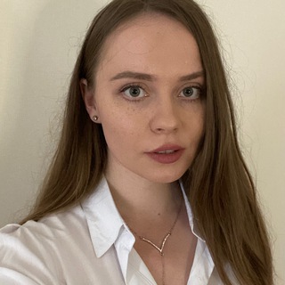 Логотип @luneman - 🌕 Евгения Лунман | Астрология, Поле 🌌♟ и контакт с собой 🙏🏻