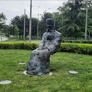 Логотип @lunkinhouse - Религия и общество