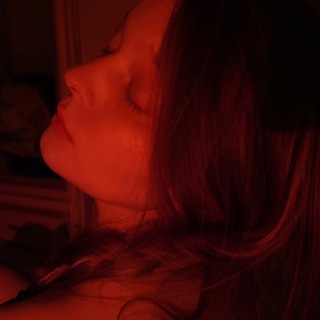 Логотип @luuzhaa - лужа