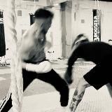 Логотип @luvtap - closed