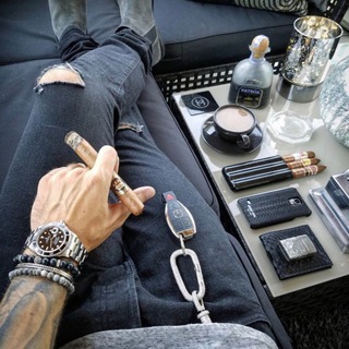 Логотип @luxury_llfe - LUXURY_LIFE 💎Первый о Роскоши💎