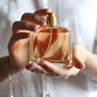 Логотип @luxurycosmeticsrus - Marina Note