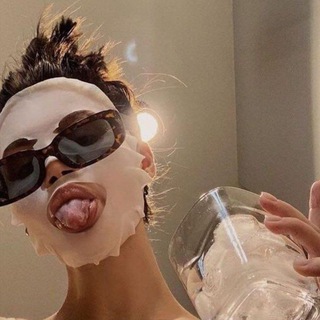 Логотип @luxurystoriess - Девичьи сторис - Girly stories